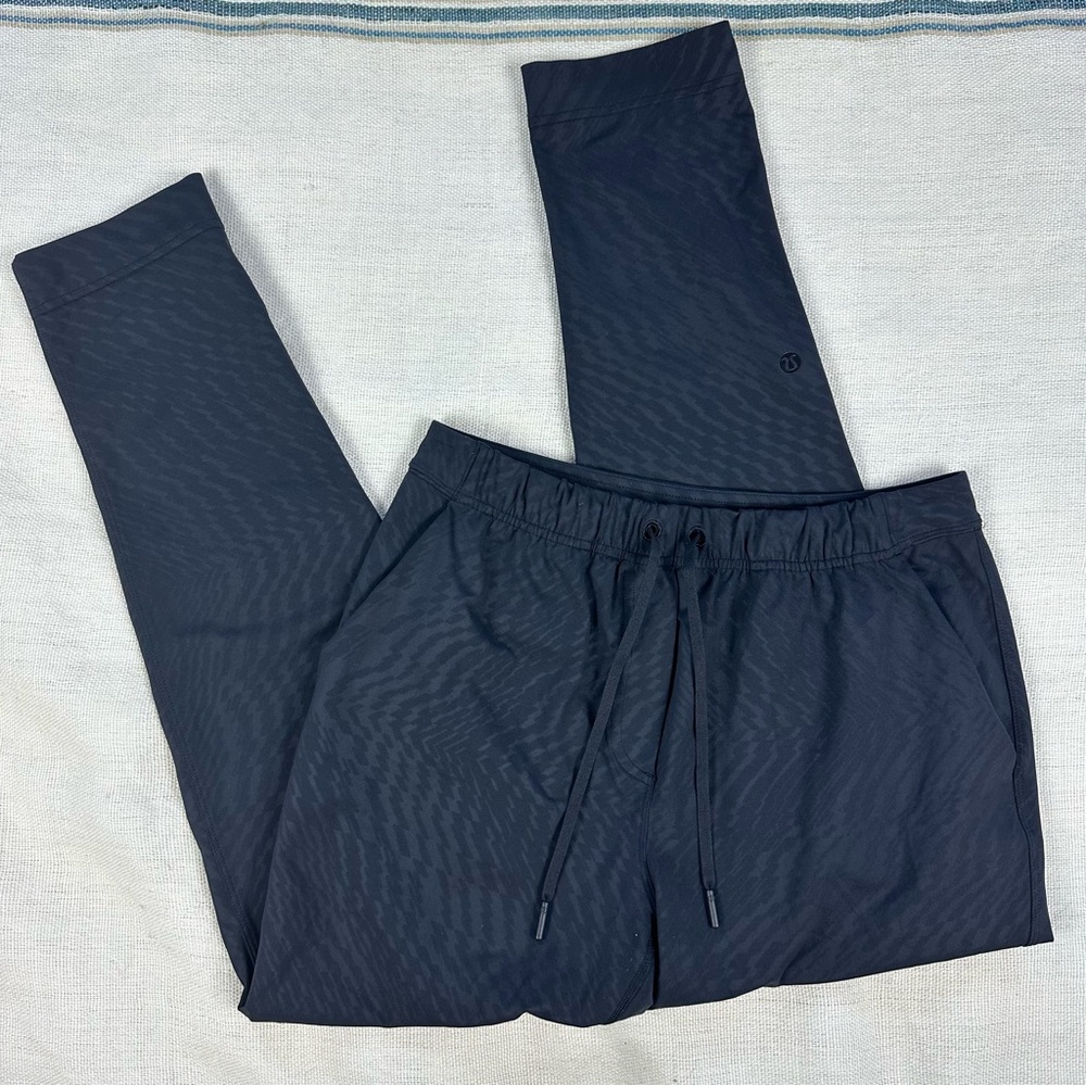 Women’s Lululemon Athletic Pants Size 2 (S)